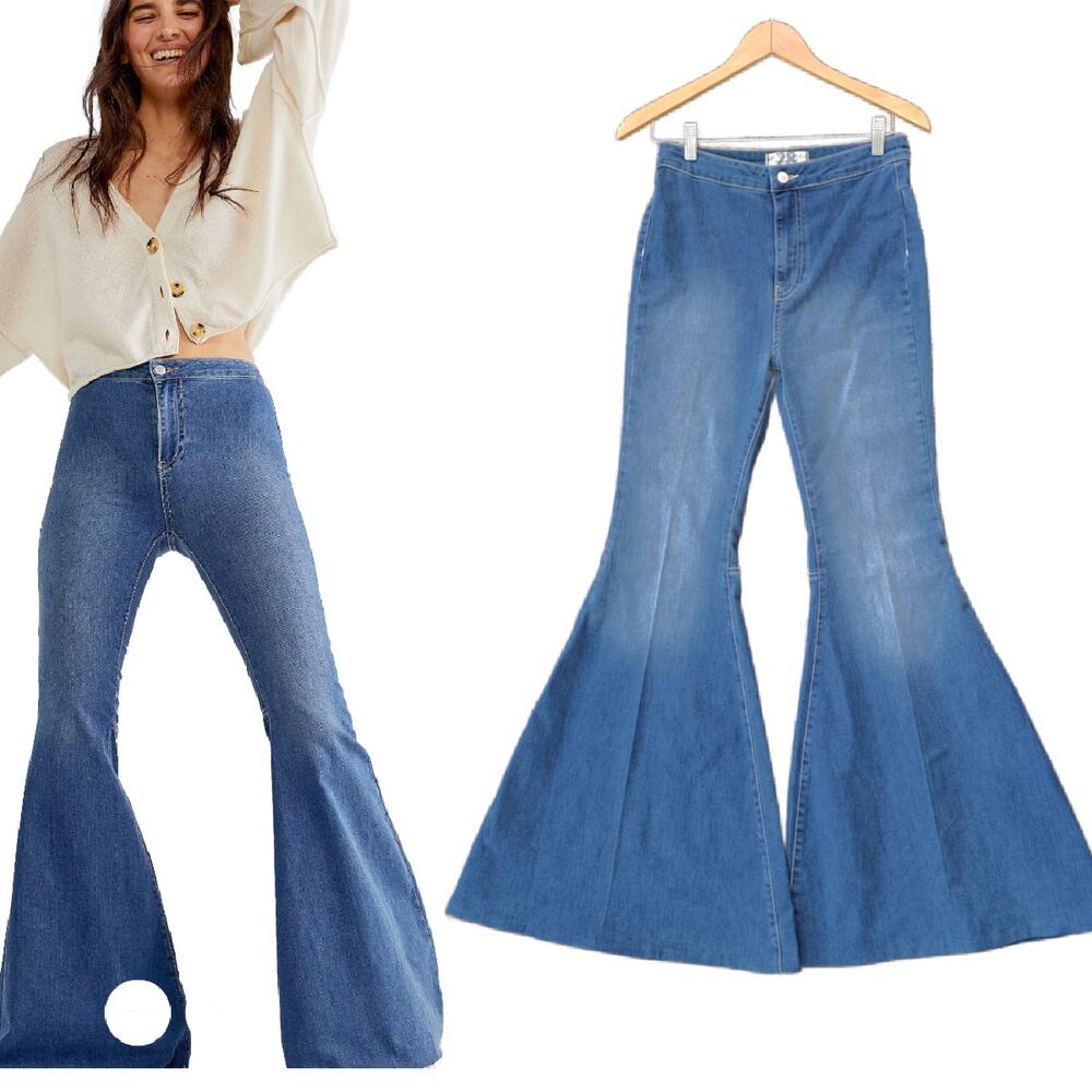 We The FREE PEOPLE Just Float On Super Flare Jeans Sz 28 Medium Blue High Waist